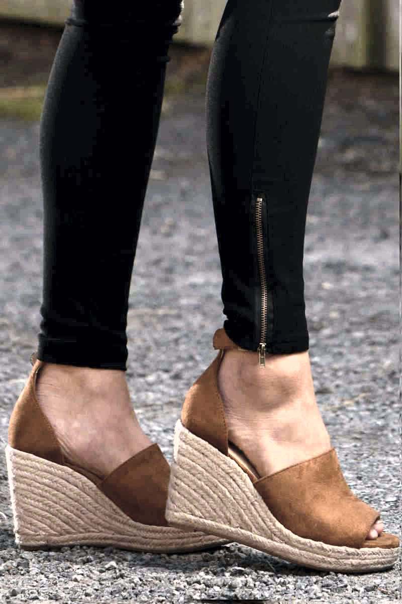 Sole in Love - Platform Wedge Sandals