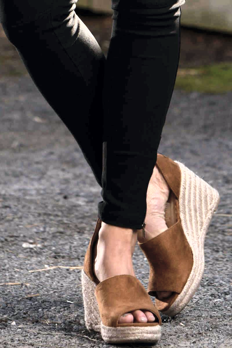 Sole in Love - Platform Wedge Sandals