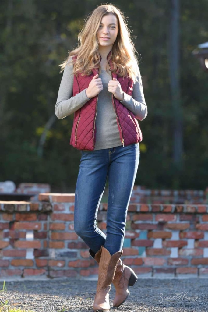 Hold Me Tight - Quilted Vest In Burgundy