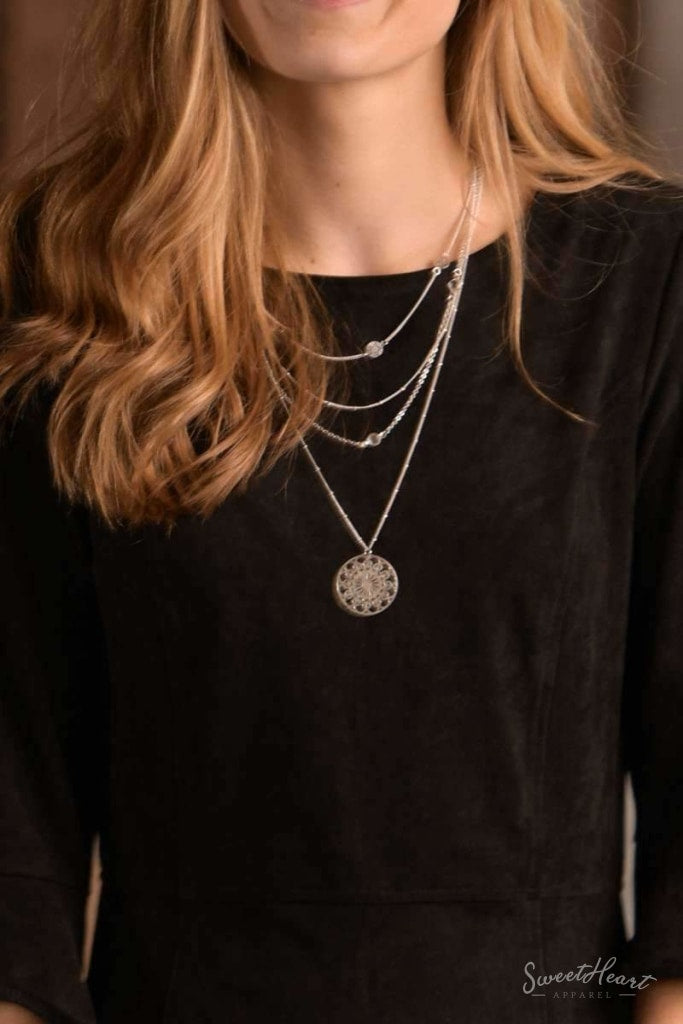 The Perfect Touch - Layered Pendant Necklace Silver