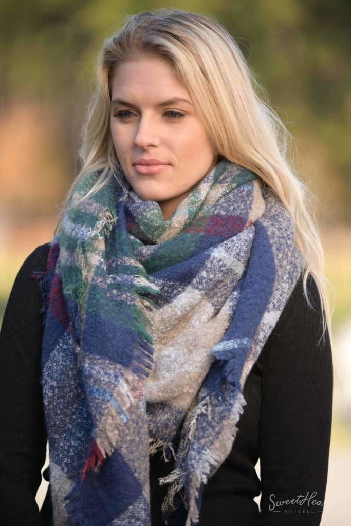 Warm Embrace Blanket Scarf - Navy & Burgundy